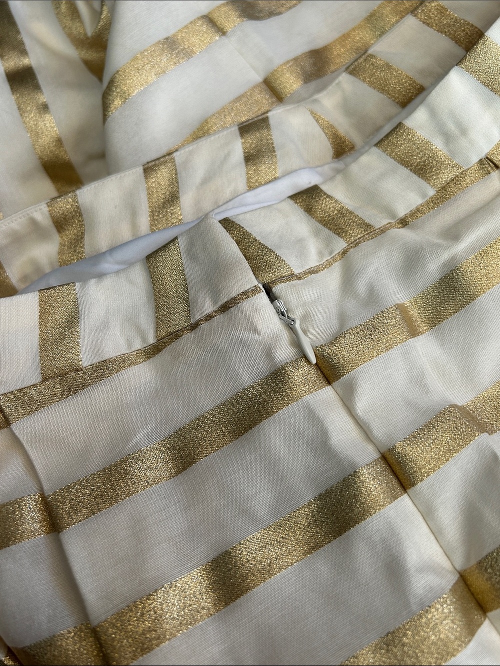 $148 Lilly Pulitzer Kylie Skirt - Resort White and Gold Stripe Sateen, Size 6 - Picture 8 of 9